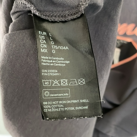 Selena Gomez H&M Merch Tee - Picture 6 of 6